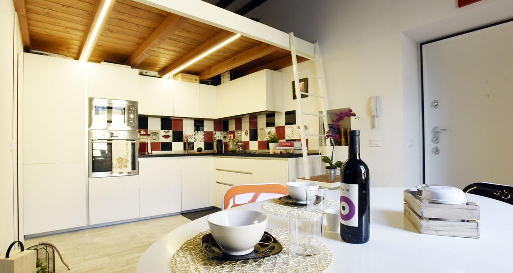 Apartment Hintown Night Out House Mailand